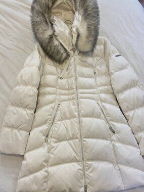 NWT Women's Long White Puffer Coat With Detachable Faux Fur Hood